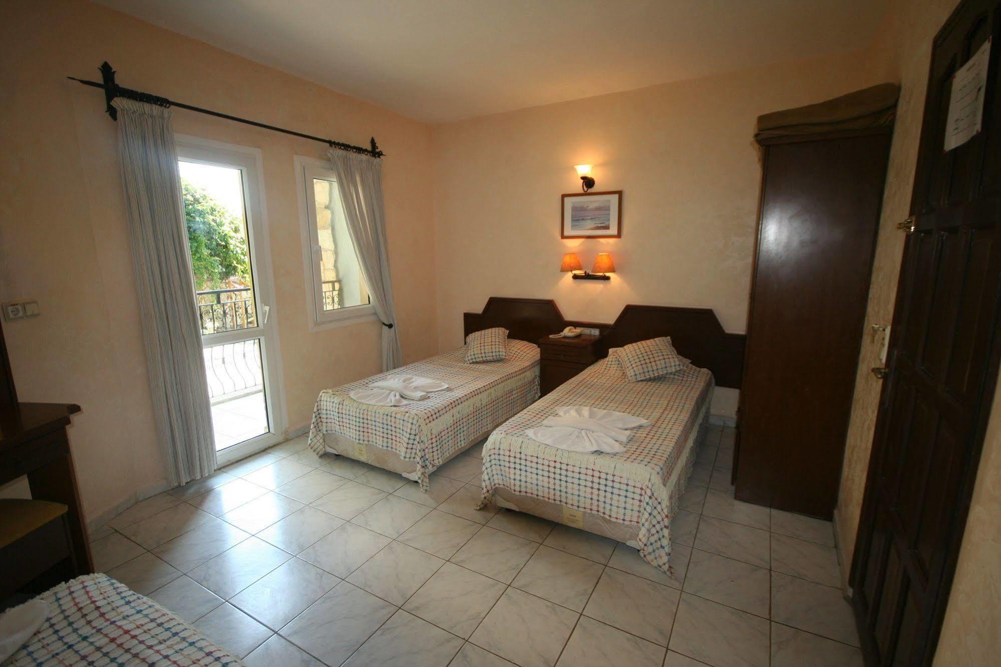 Cypriot Hotel 厄吕代尼兹 外观 照片