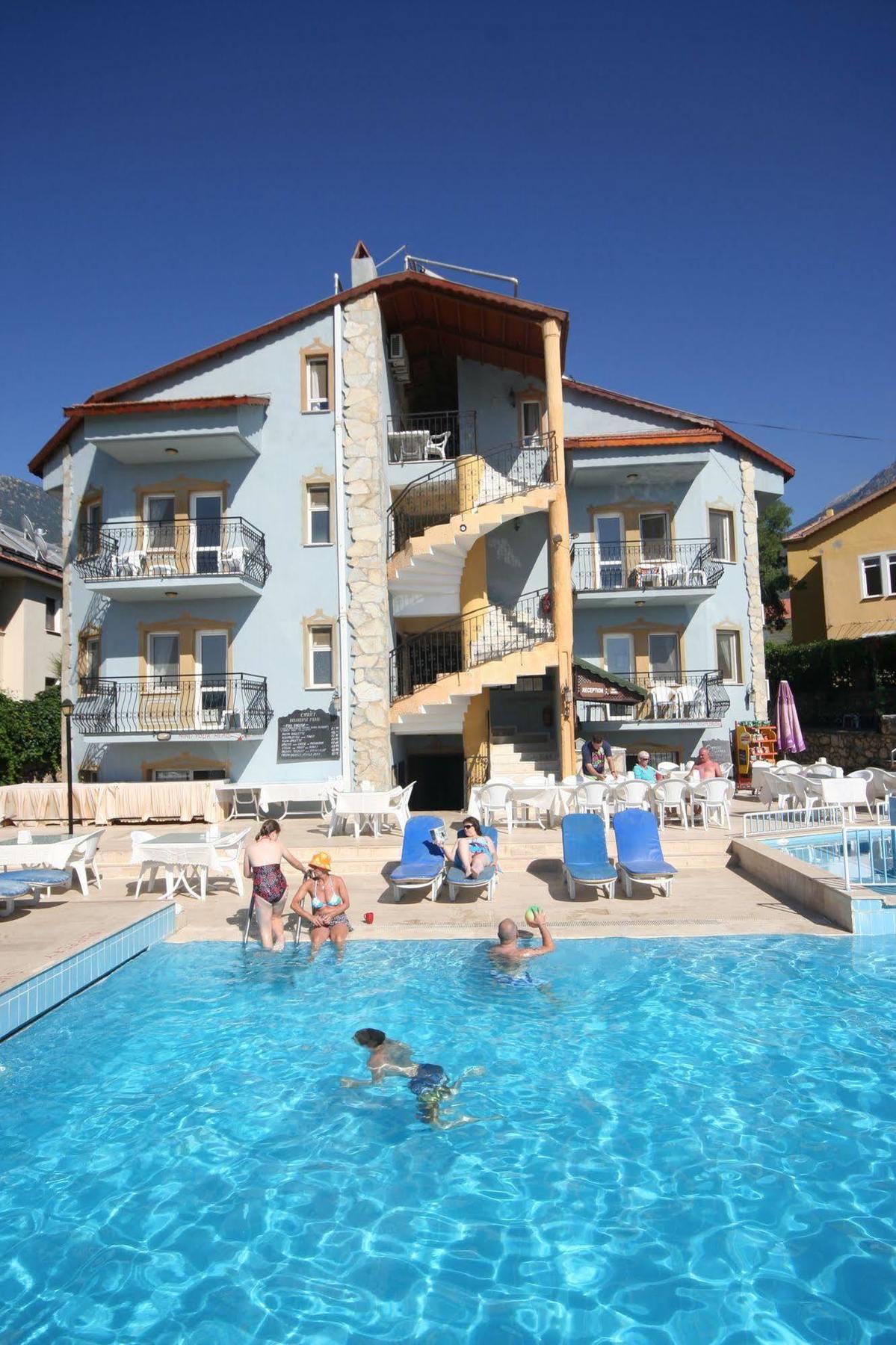 Cypriot Hotel 厄吕代尼兹 外观 照片